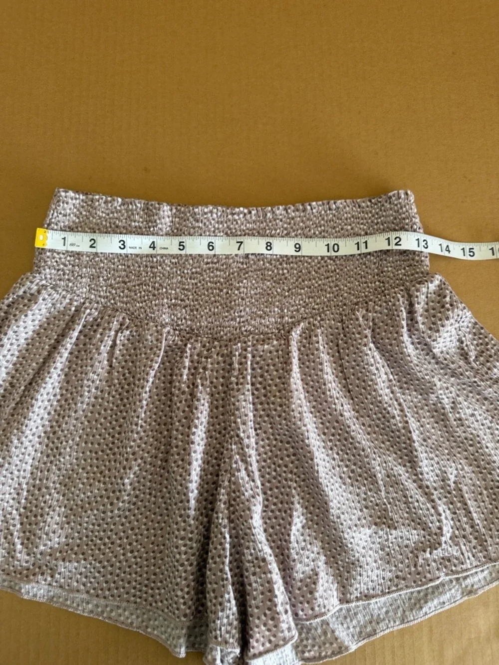 AERIE Smocked Waist Flowy Shorts size medium